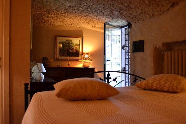 Agriturismo La Sorgente Di Nepi Hotel ภายนอก รูปภาพ