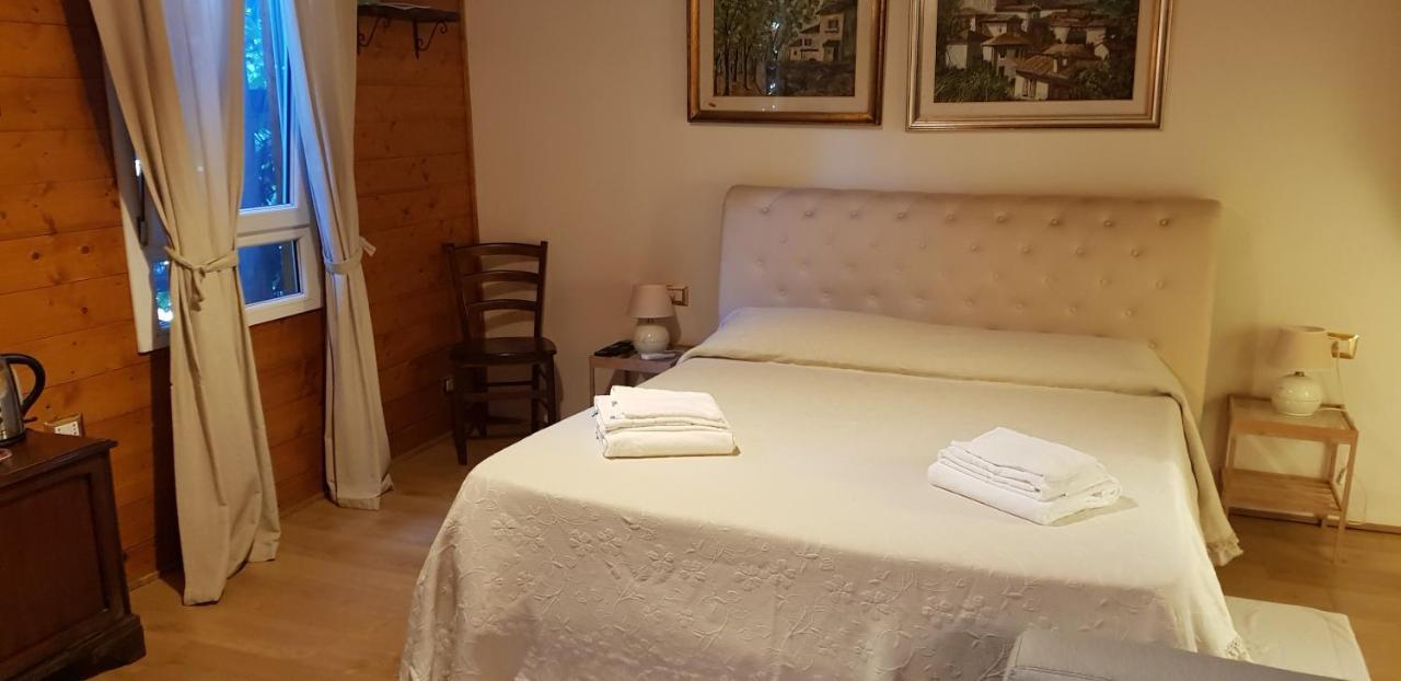 Agriturismo La Sorgente Di Nepi Hotel ภายนอก รูปภาพ